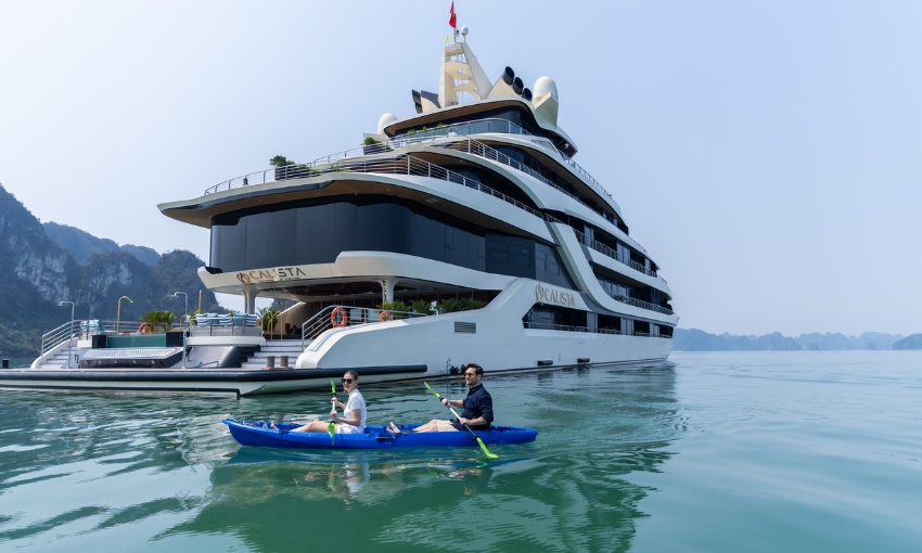 Kayaking on cruise