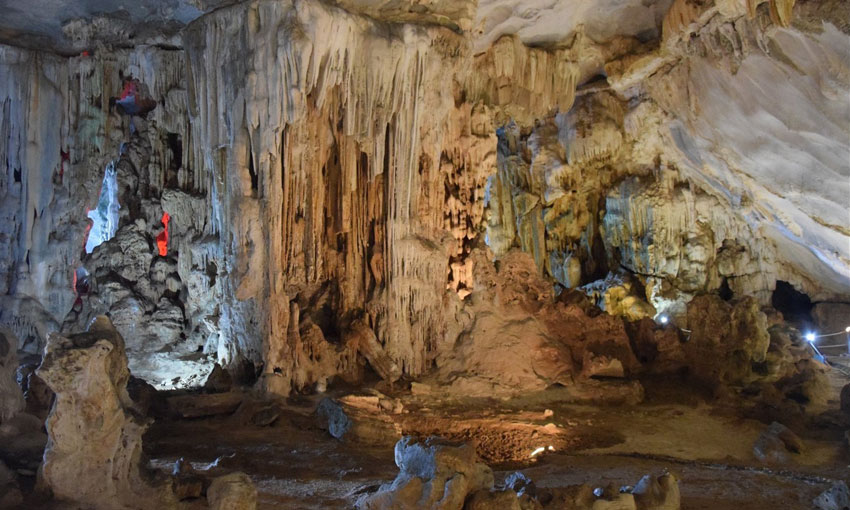 Tien Ong Cave