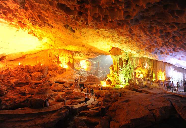Sung Sot Cave