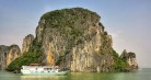 Bai Tu Long Bay