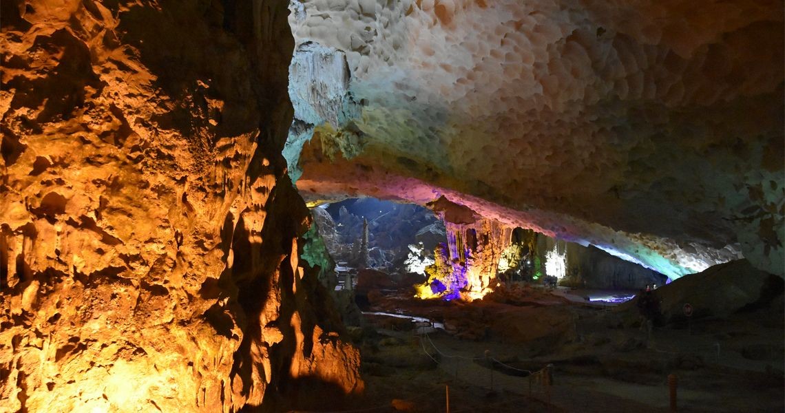 Sung Sot Cave