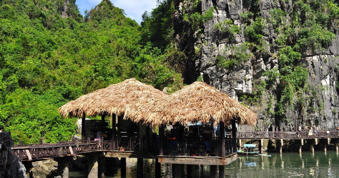 Sung Sot Cave