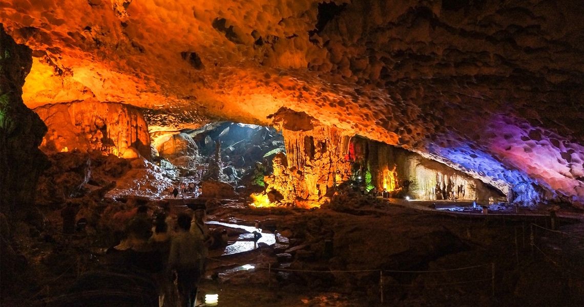 Trinh Nu Cave
