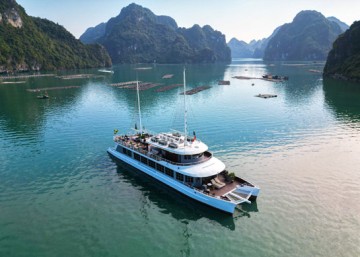 Cat Ba Catamaran Cruise