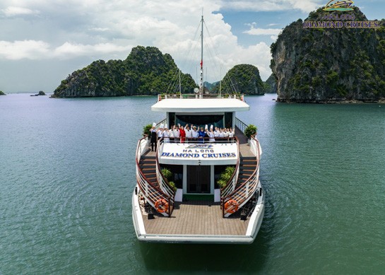 Halong Diamond Cruise