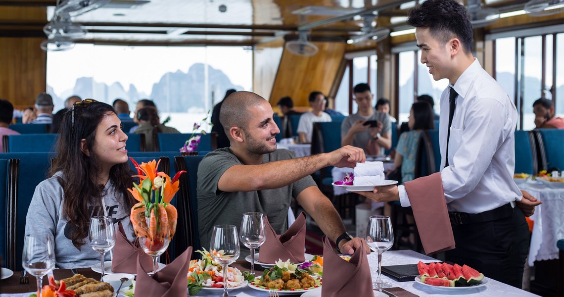 Alova Premium Day Cruise