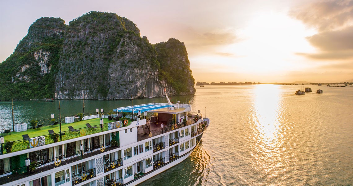 Dynasty Cruises