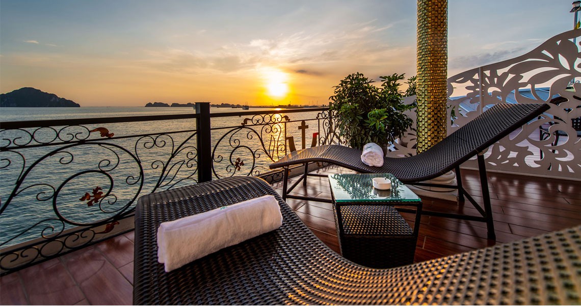 Dynasty Cruises