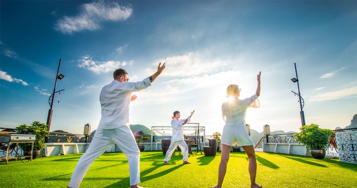 Dynasty Cruises
