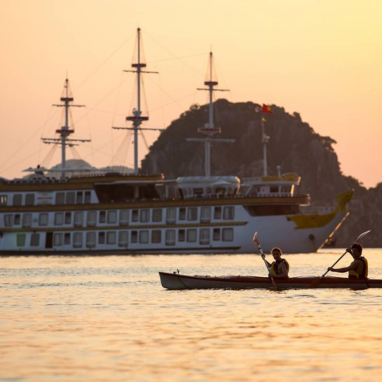 Dragon Legend Cruise 3 Days 2 Nights