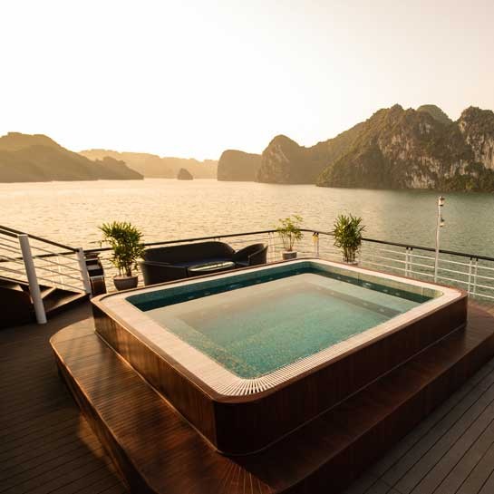 La Casta Cruise  2 Days 1 Night