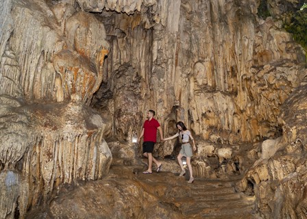 SUNG SOT CAVE - HALONG BAY (B, L)