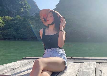Explore Ba Trai Dao beach, Viet Hai Village and Cat Ba Island (B, L, D)