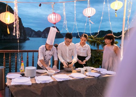 HANOI – HALONG BAY – ALISA PREMIER CRUISE (L, D)