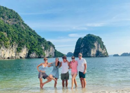 Halong Bay – Lan Ha Bay – Dark & Bright Caves – Frog Pond