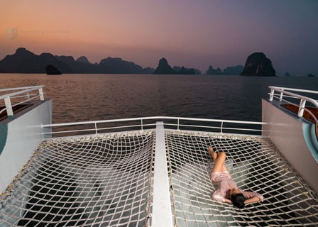 Hanoi - Halong Bay - Bright and Dark Cave - Frog Pond - Lan Ha Bay - Hanoi (L)