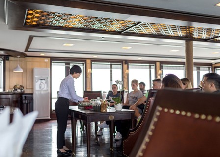 Hanoi – Halong Bay – Lan Ha Bay: Explore Trung Trang cave, enjoy a welcome drink and special cuisine. (L, D)