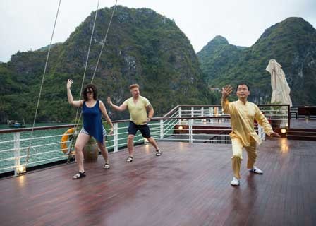 HALONG BAY – HANOI