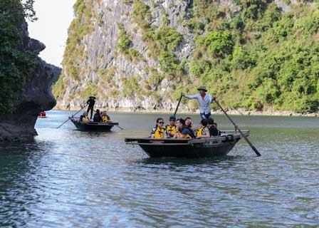 LAN HA BAY –HALONG– TUAN CHAU MARINA