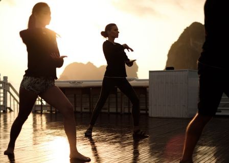HALONG BAY - HANOI (B/Br)