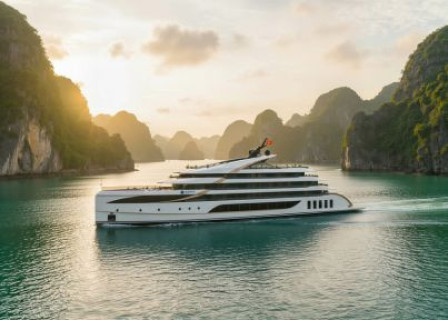 Hanoi - Halong Bay - Luon Cave - Titop Island