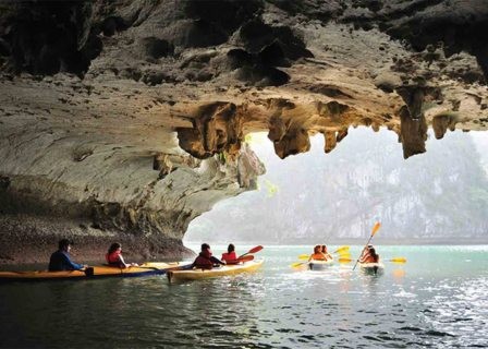 HANOI - HALONG BAY - LUON CAVE - TITOP (L, D)